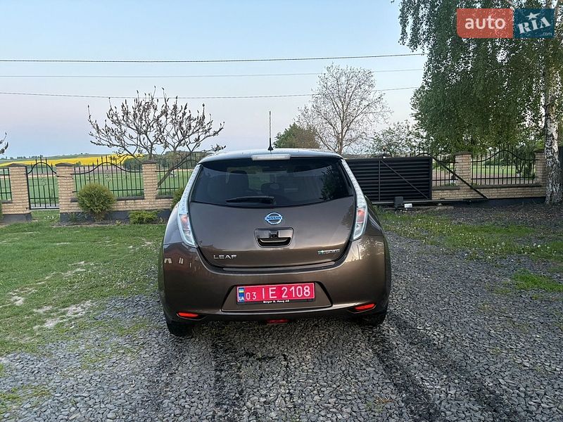 Хэтчбек Nissan Leaf 2016 в Луцке