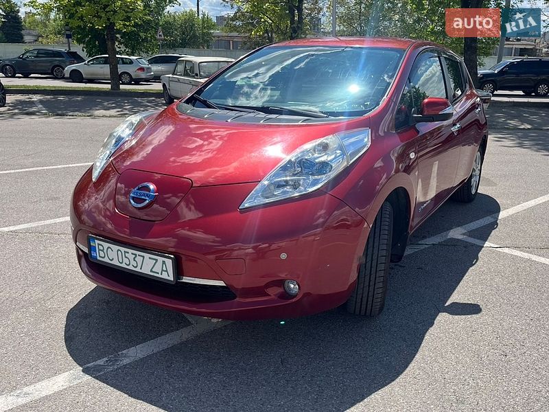 Хетчбек Nissan Leaf 2013 в Львові