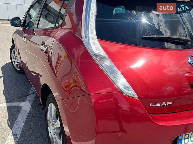 Хетчбек Nissan Leaf 2013 в Львові