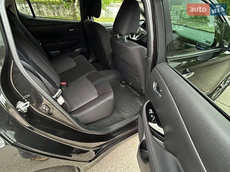 Хетчбек Nissan Leaf 2018 в Олександрії