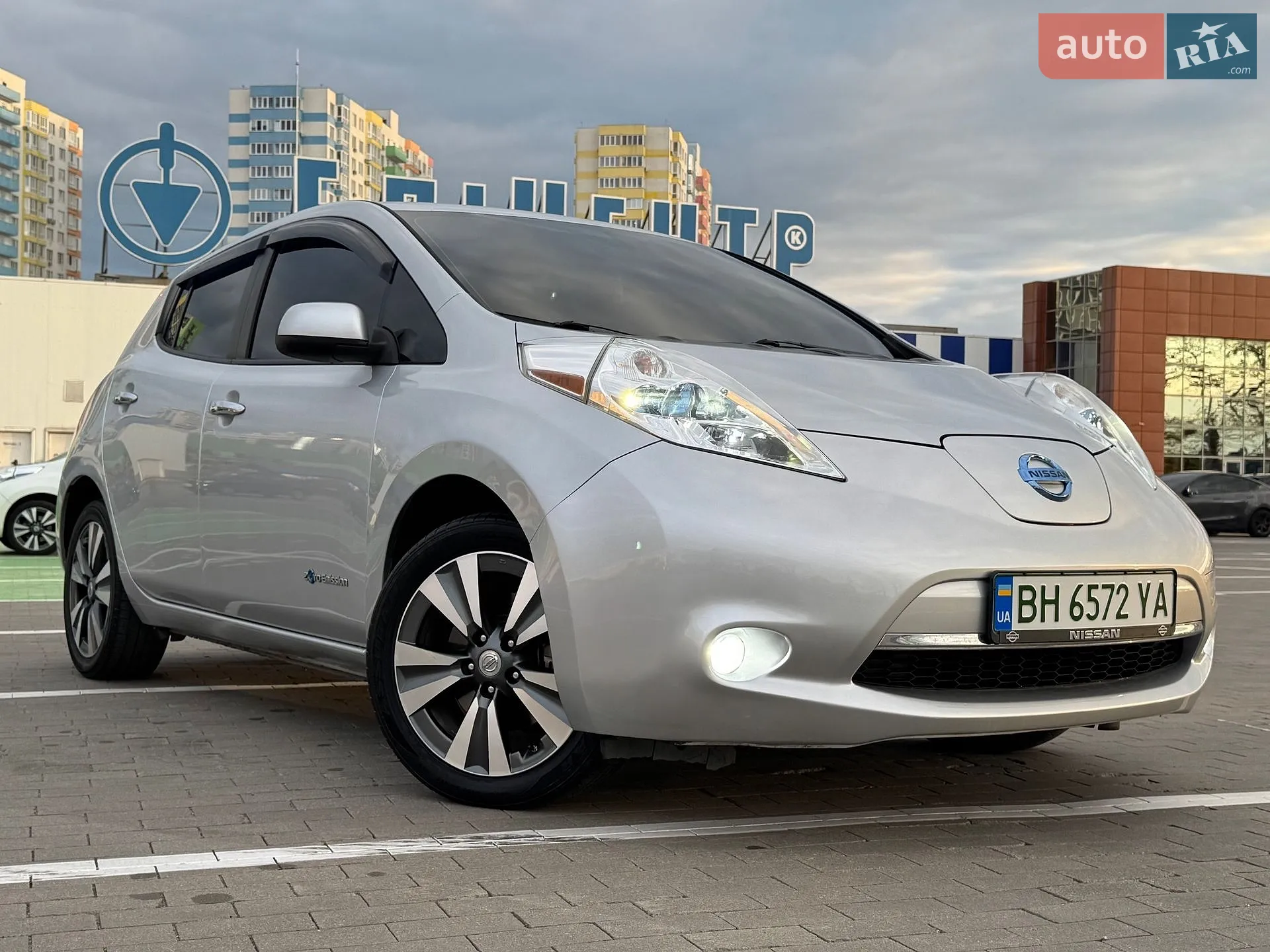 2015 Nissan Leaf - мініатюра 8