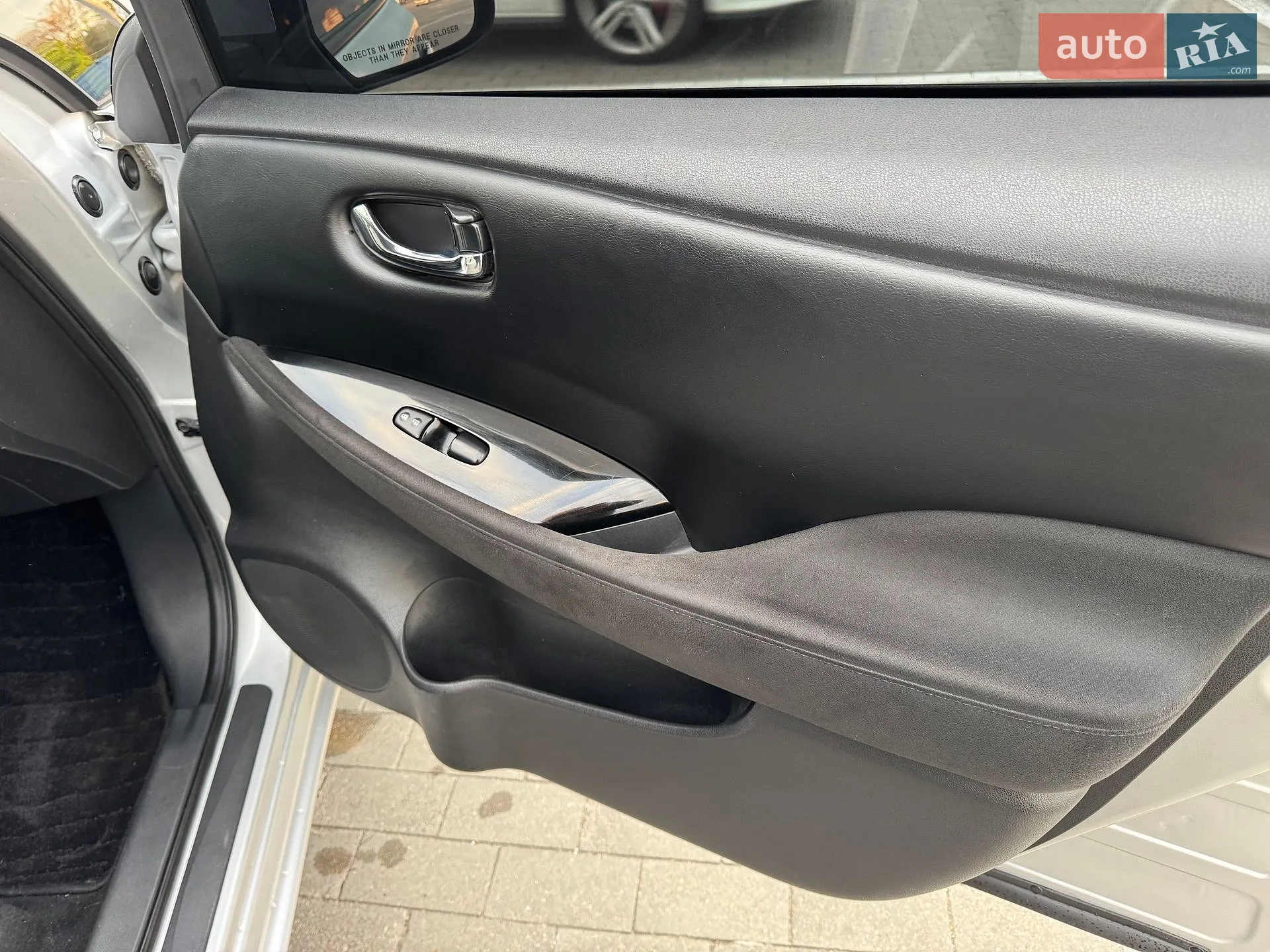 2015 Nissan Leaf - мініатюра 33