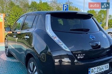Хэтчбек Nissan Leaf 2016 в Луцке