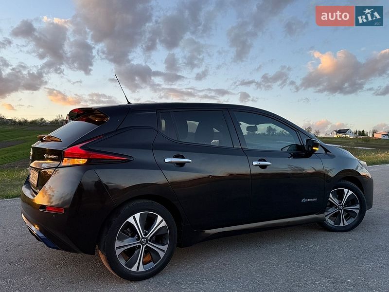 Хетчбек Nissan Leaf 2018 в Трускавці