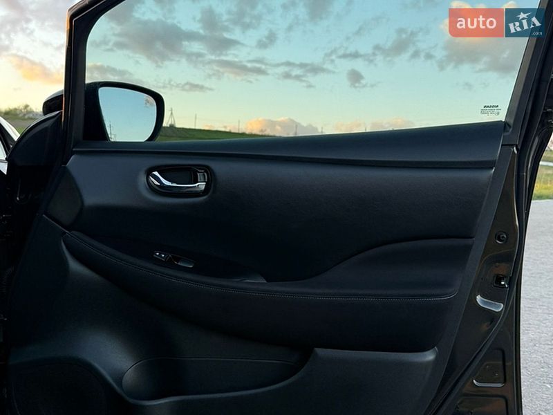 Хетчбек Nissan Leaf 2018 в Трускавці