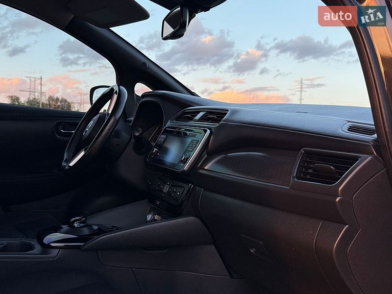 Хетчбек Nissan Leaf 2018 в Трускавці