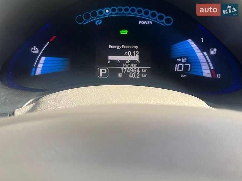Хэтчбек Nissan Leaf 2012 в Одессе