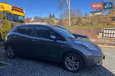 Хэтчбек Nissan Leaf 2015 в Львове