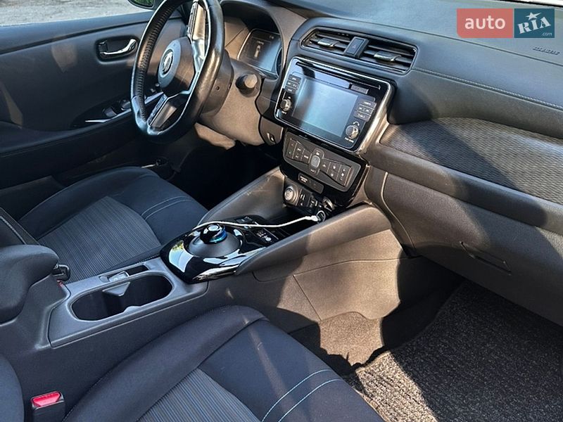 Хэтчбек Nissan Leaf 2019 в Виннице