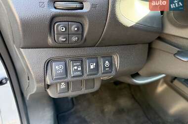 Хетчбек Nissan Leaf 2013 в Києві фото 12 Хетчбек Nissan Leaf 2013 в Києві