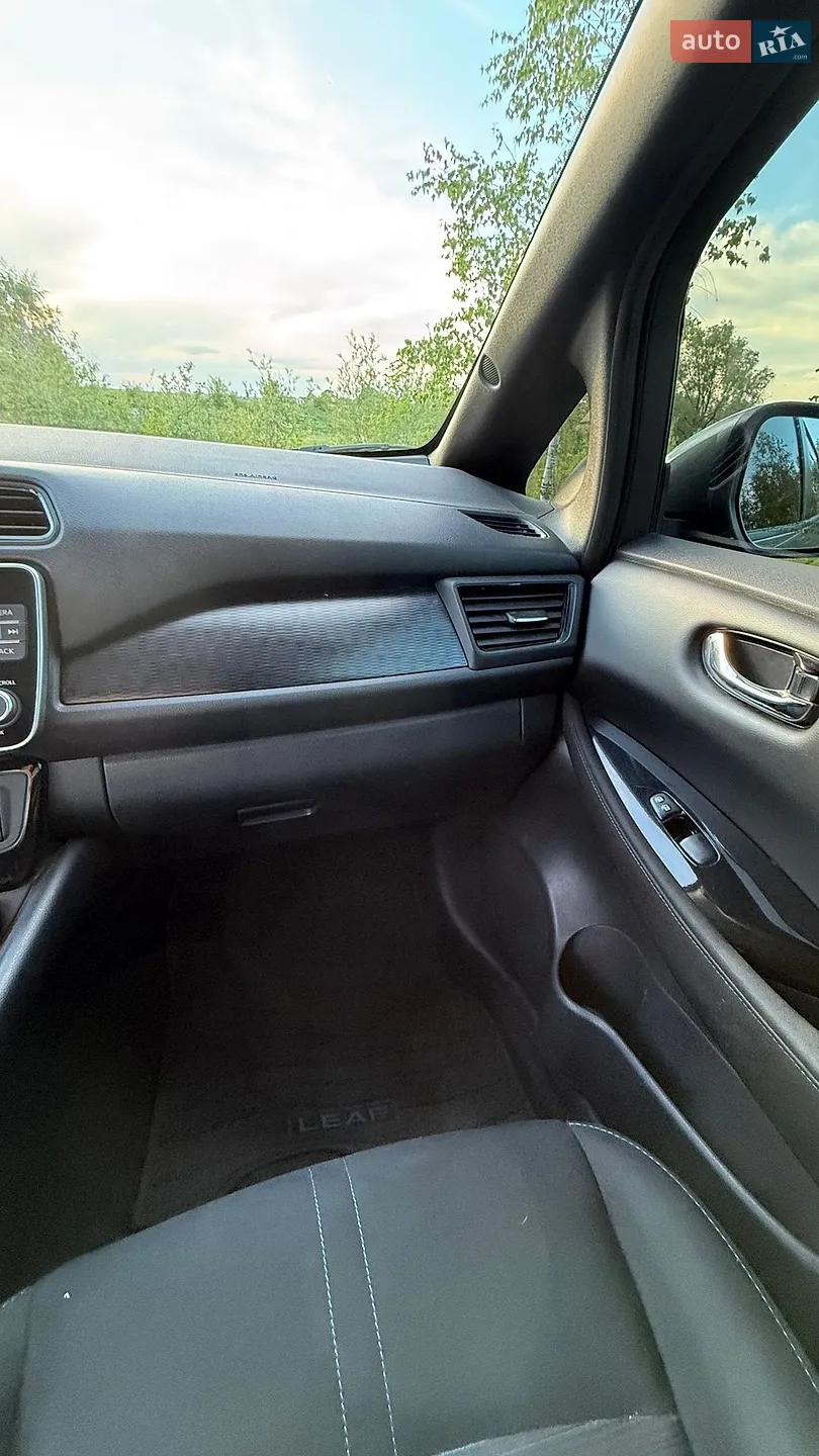 2020 Nissan Leaf - мініатюра 8