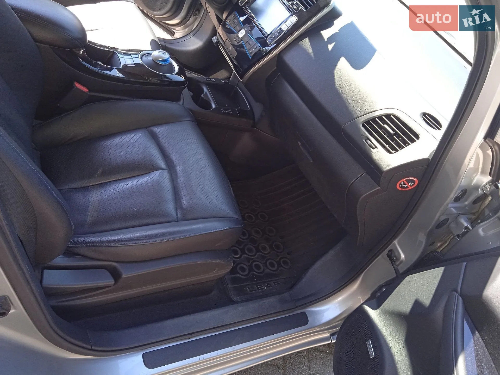 2015 Nissan Leaf - мініатюра 23