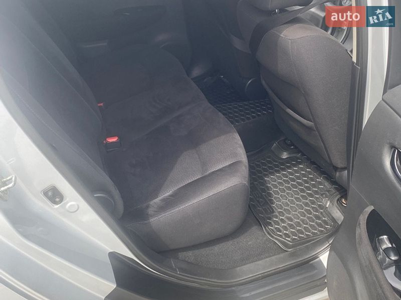 Хэтчбек Nissan Leaf 2013 в Харькове