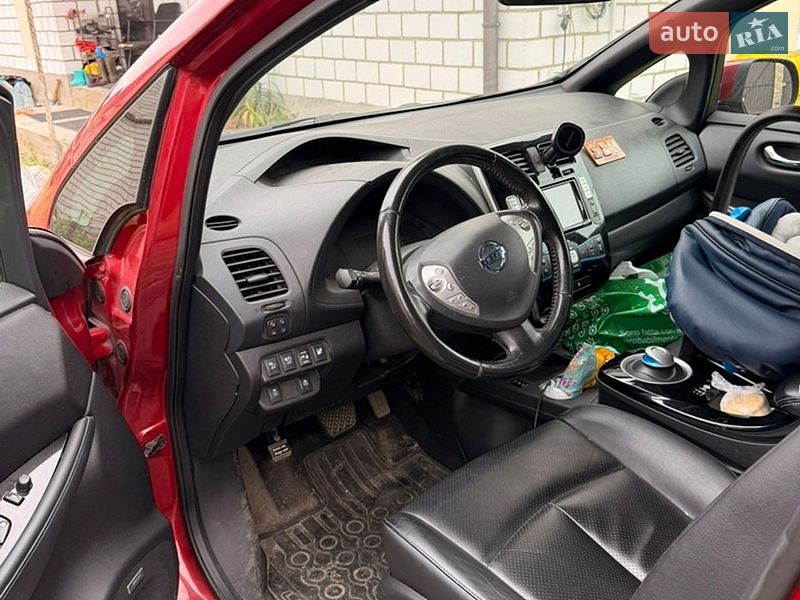 Хэтчбек Nissan Leaf 2013 в Виннице