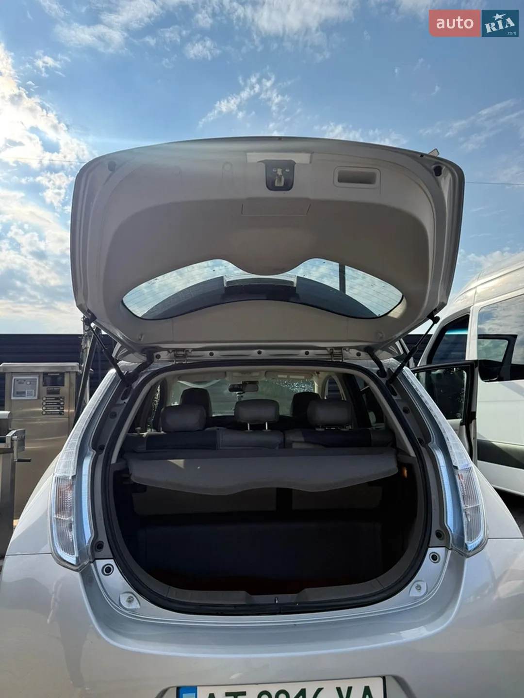 2012 Nissan Leaf - мініатюра 11