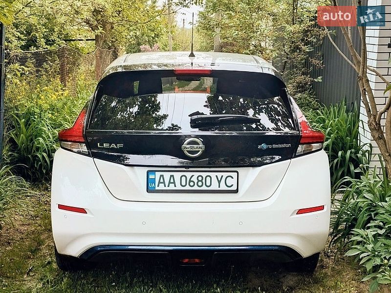 Хетчбек Nissan Leaf 2019 в Києві фото 4 Хетчбек Nissan Leaf 2019 в Києві
