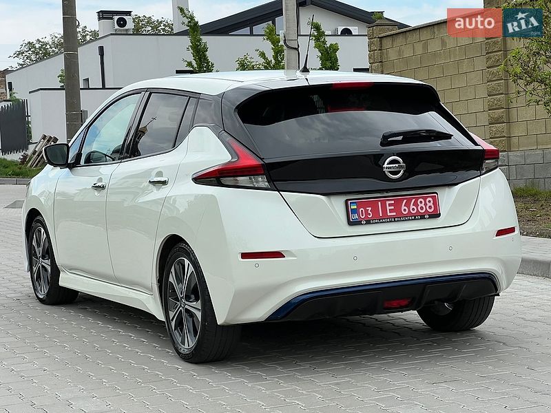 Хэтчбек Nissan Leaf 2018 в Ровно