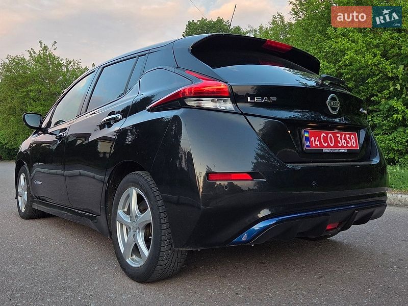Хэтчбек Nissan Leaf 2017 в Радивилове