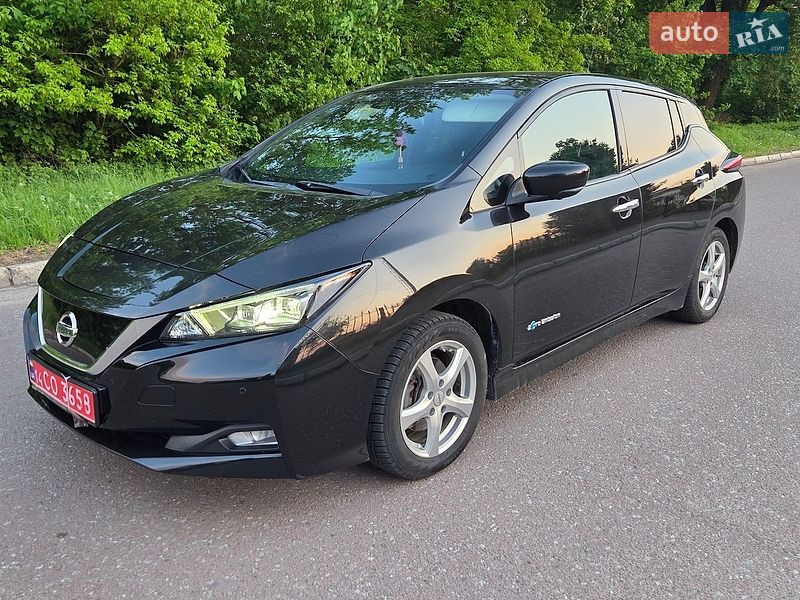 Хэтчбек Nissan Leaf 2017 в Радивилове