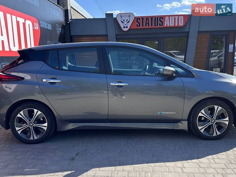Хэтчбек Nissan Leaf 2018 в Виннице