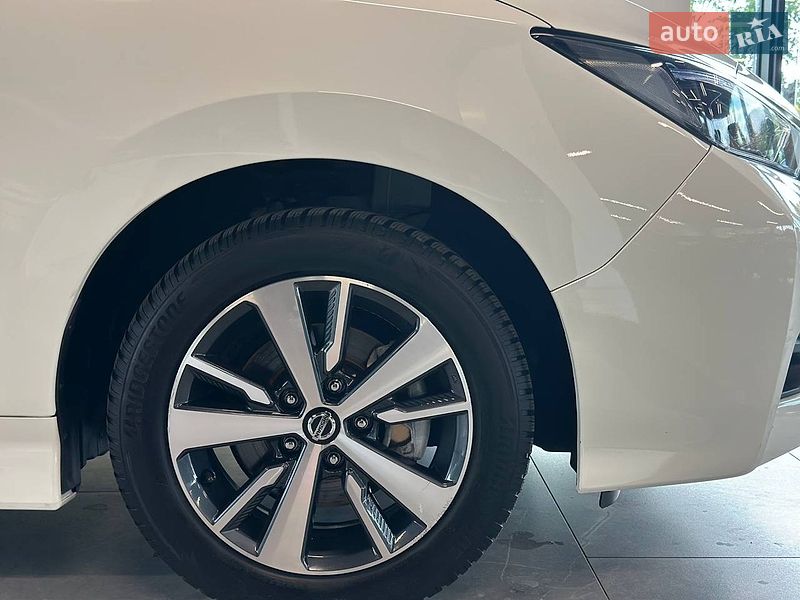 Хэтчбек Nissan Leaf 2020 в Львове