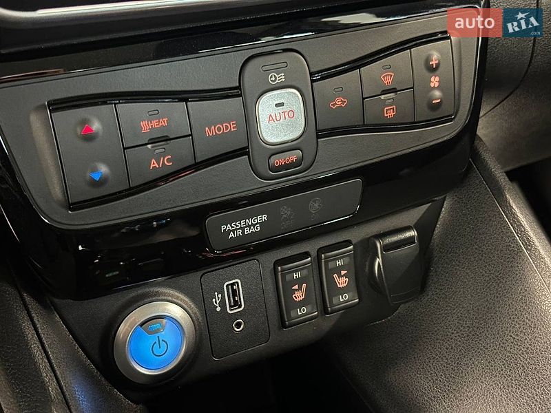 Хэтчбек Nissan Leaf 2020 в Львове