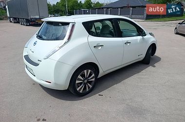 Хетчбек Nissan Leaf 2015 в Житомирі