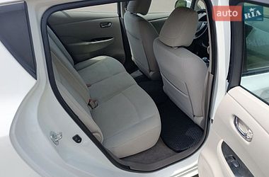 Хетчбек Nissan Leaf 2015 в Житомирі