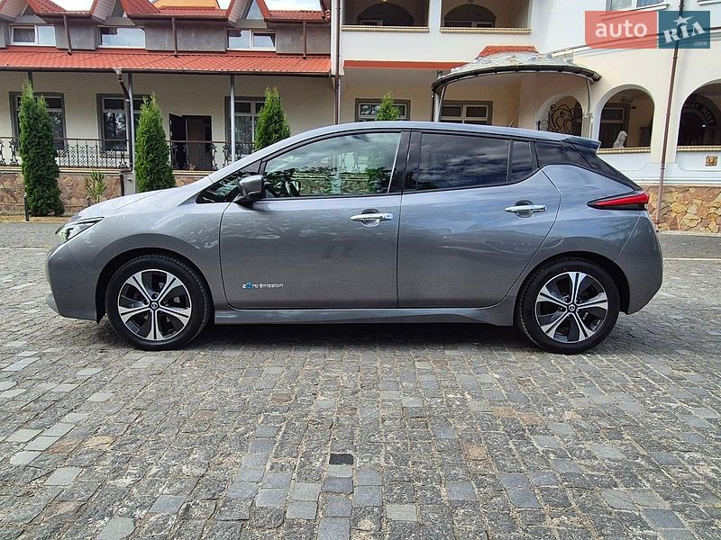 Хэтчбек Nissan Leaf 2018 в Золочеве фото 15 Хэтчбек Nissan Leaf 2018 в Золочеве