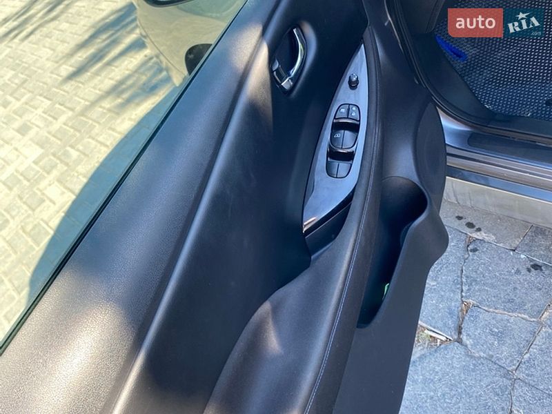 Хетчбек Nissan Leaf 2021 в Вінниці