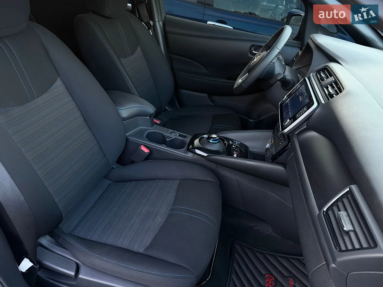 Хетчбек Nissan Leaf 2024 в Харкові фото 26