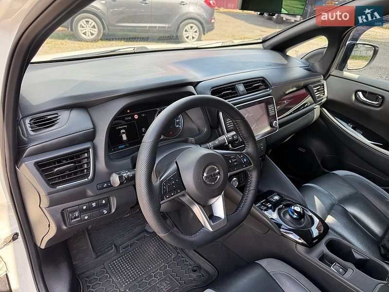 Хэтчбек Nissan Leaf 2021 в Виннице