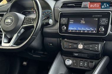 Хэтчбек Nissan Leaf 2019 в Киеве