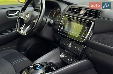 Хэтчбек Nissan Leaf 2019 в Киеве