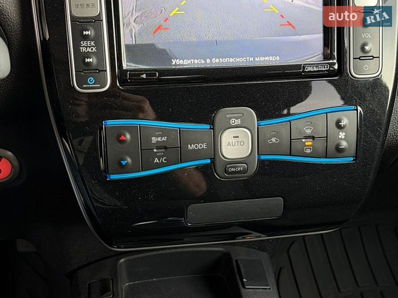 Хэтчбек Nissan Leaf 2016 в Киеве
