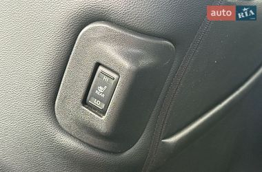 Хэтчбек Nissan Leaf 2017 в Николаеве