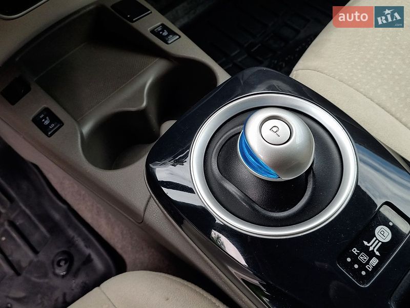 Хэтчбек Nissan Leaf 2013 в Тернополе