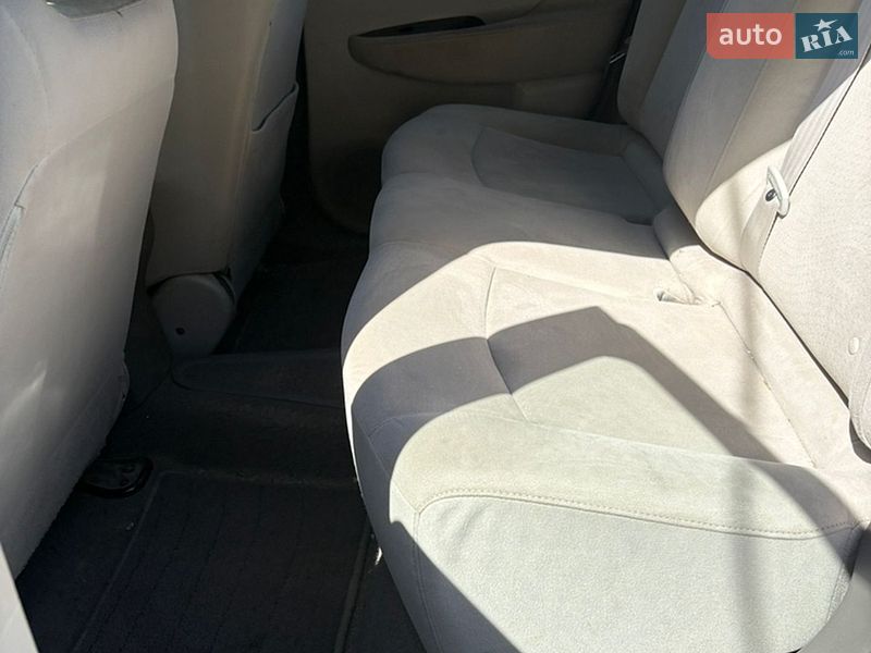 Хэтчбек Nissan Leaf 2011 в Днепре фото 3 Хэтчбек Nissan Leaf 2011 в Днепре