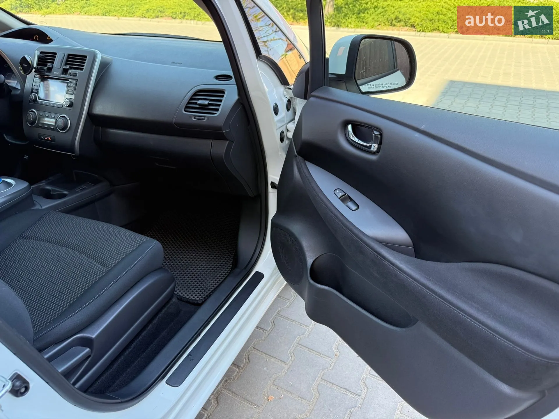 2017 Nissan Leaf - мініатюра 40