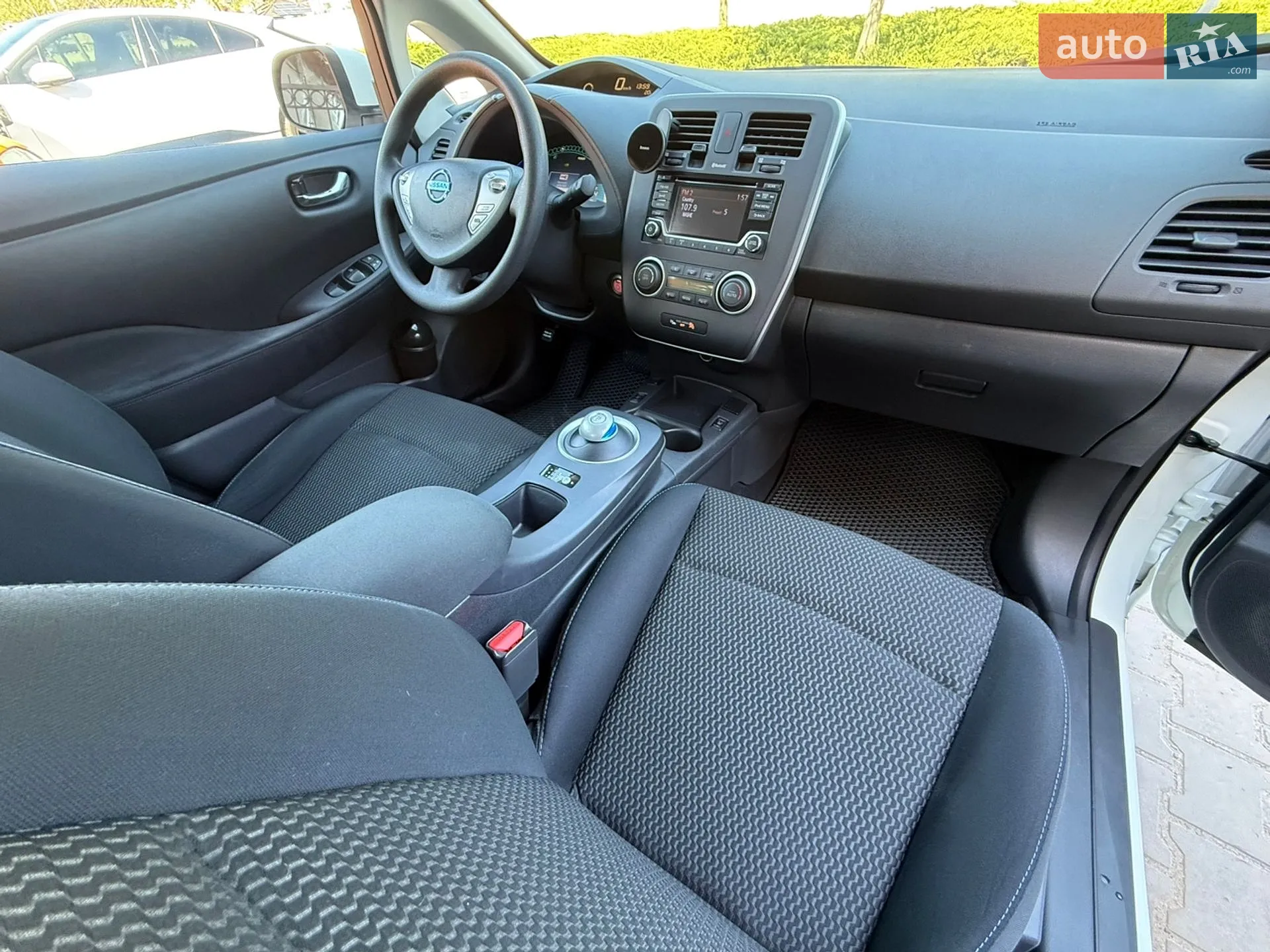 2017 Nissan Leaf - мініатюра 43
