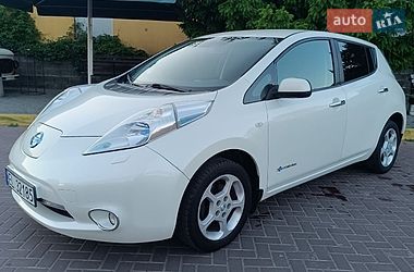 Хэтчбек Nissan Leaf 2014 в Ровно