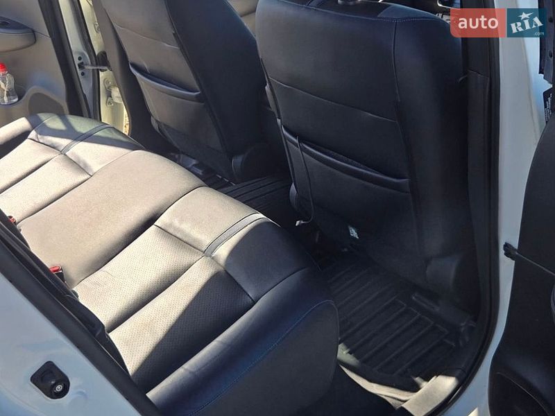 Хэтчбек Nissan Leaf 2019 в Черновцах