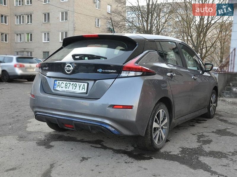 Хэтчбек Nissan Leaf 2022 в Луцке