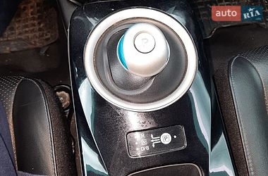 Хэтчбек Nissan Leaf 2016 в Николаеве