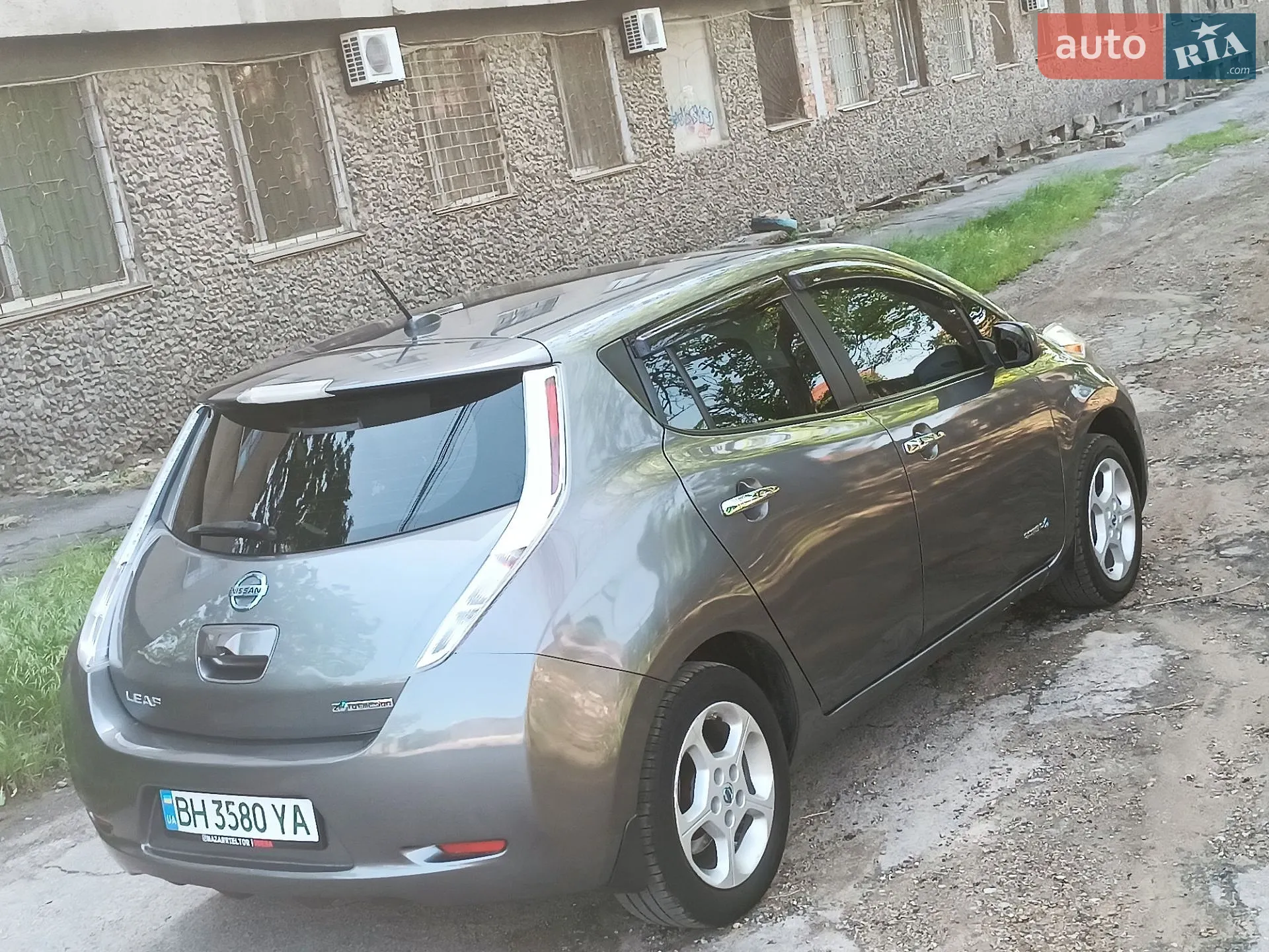 2016 Nissan Leaf - мініатюра 27