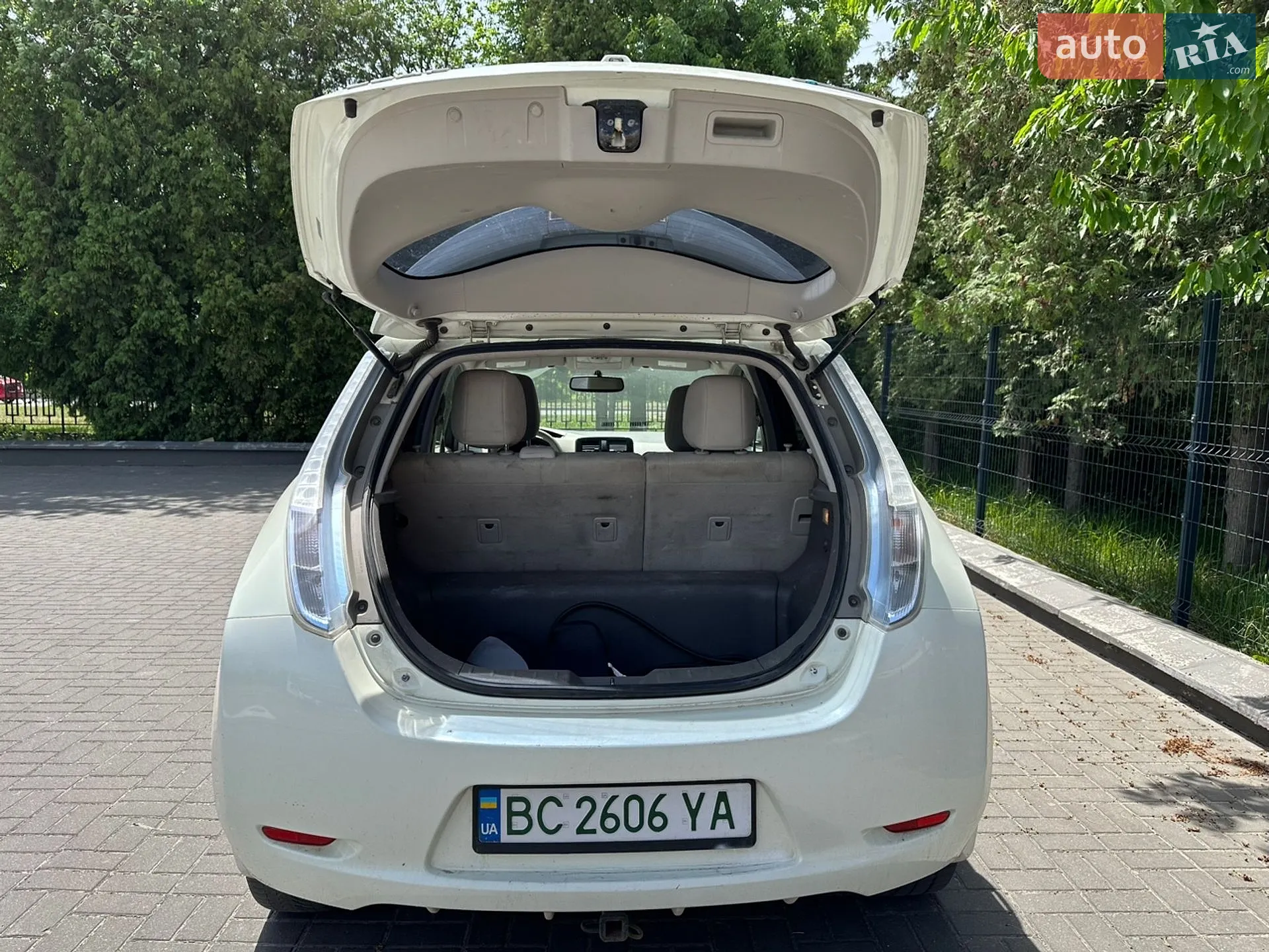 2011 Nissan Leaf - мініатюра 12