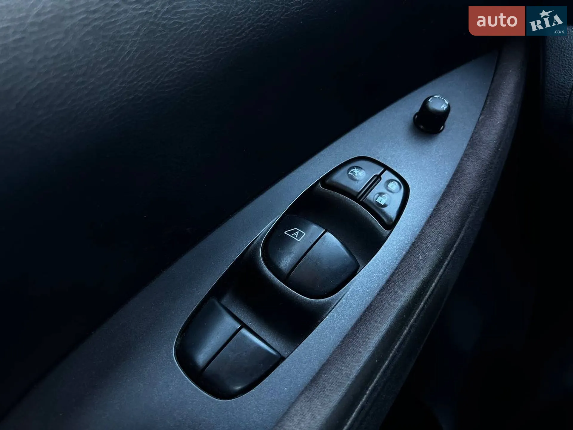 2014 Nissan Leaf - мініатюра 16