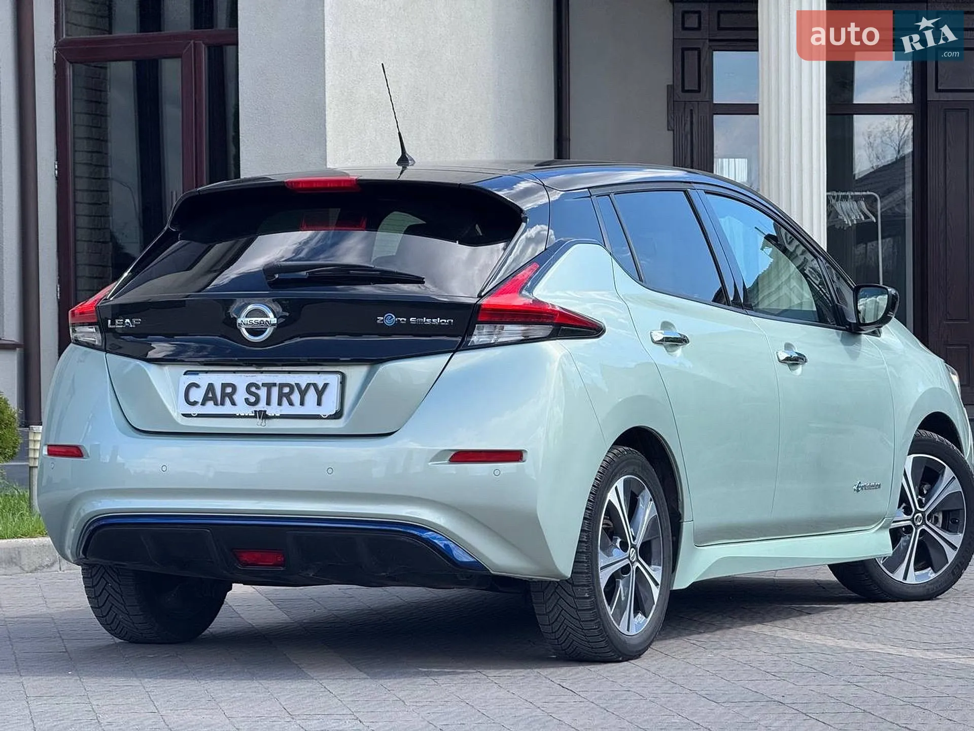 2020 Nissan Leaf - мініатюра 21