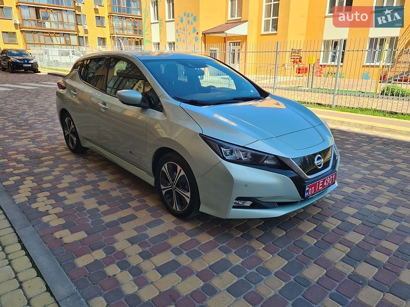 Хетчбек Nissan Leaf 2018 в Вінниці