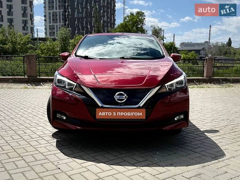 Хетчбек Nissan Leaf 2018 в Кропивницькому